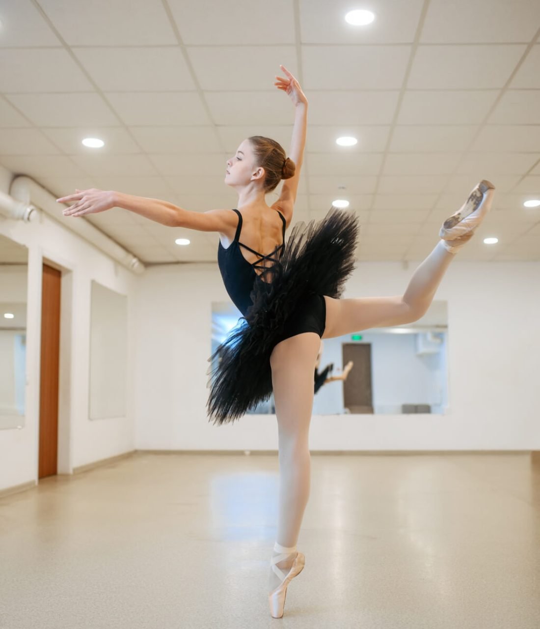 elegant-ballerina-dance-performing-in-class-2021-08-31-16-39-34-utc-1.jpg
